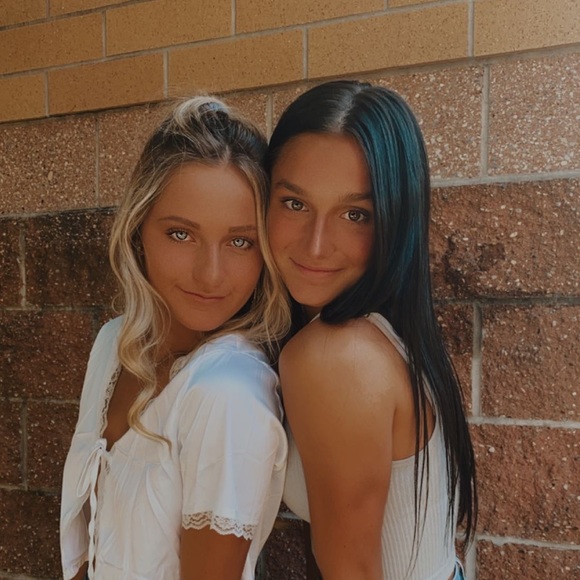 Meet your Posher, Eva - Picture 1 of 1